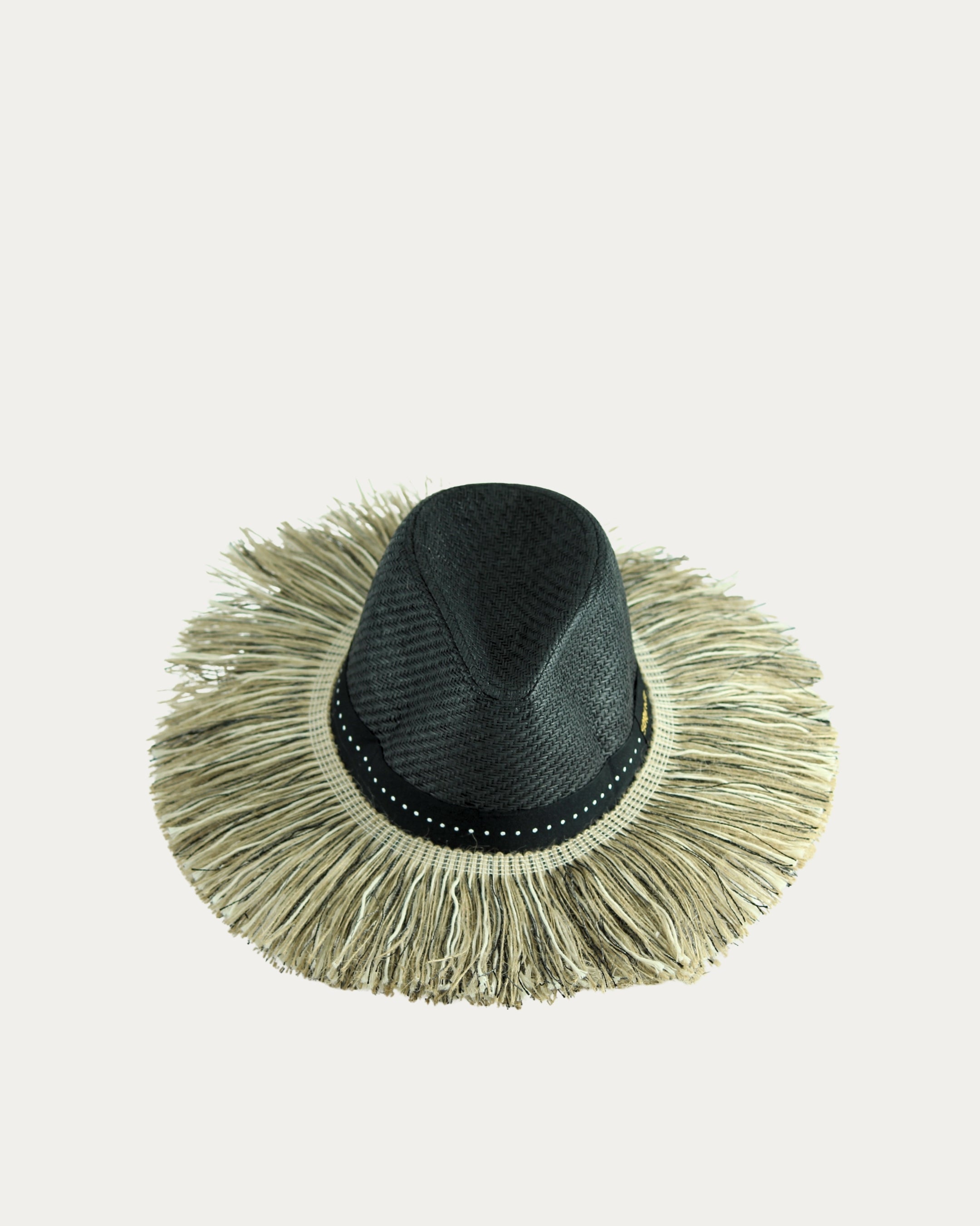 HAT HEROS NOIR