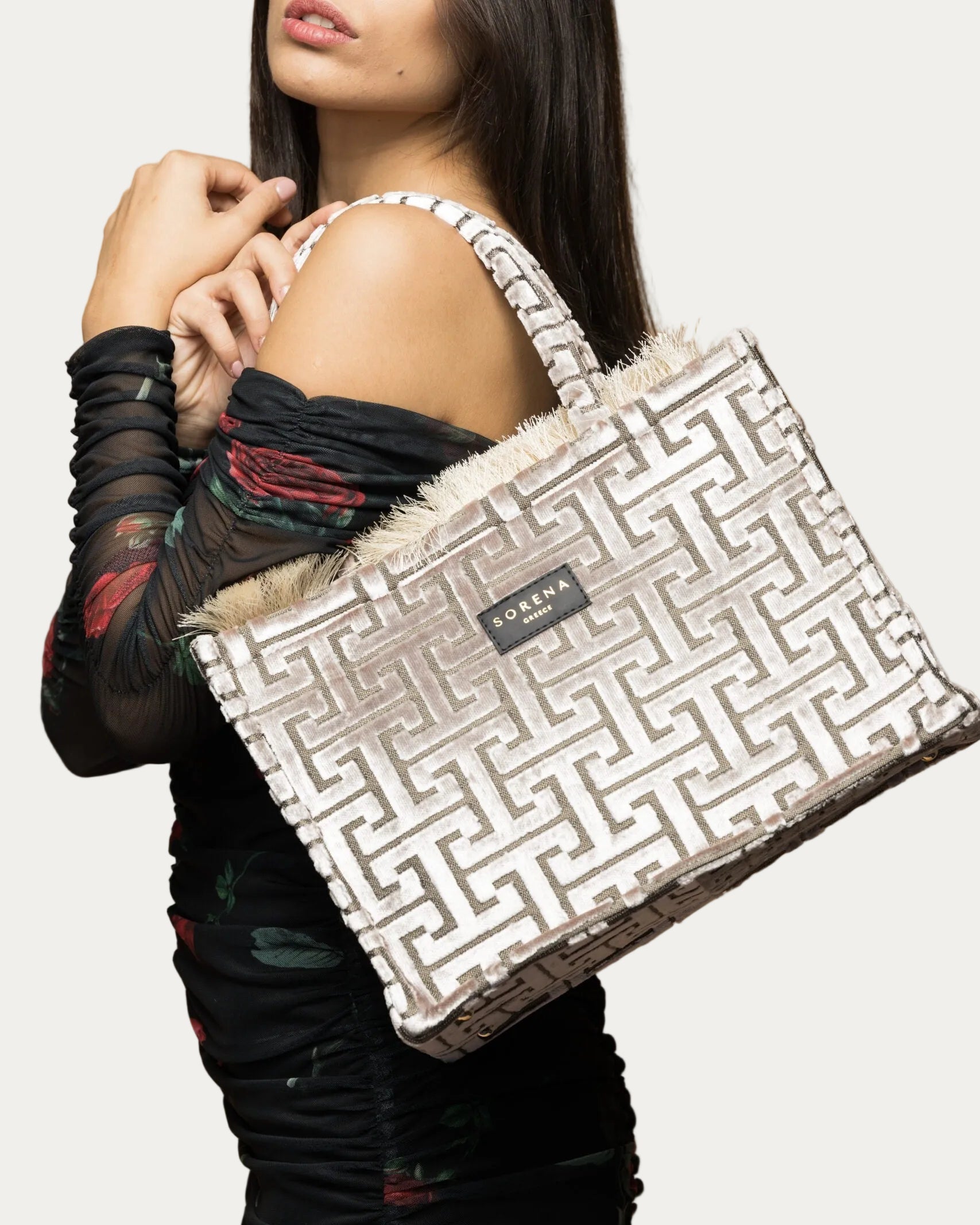 DAPHNE MEDIUM TOTE BAG