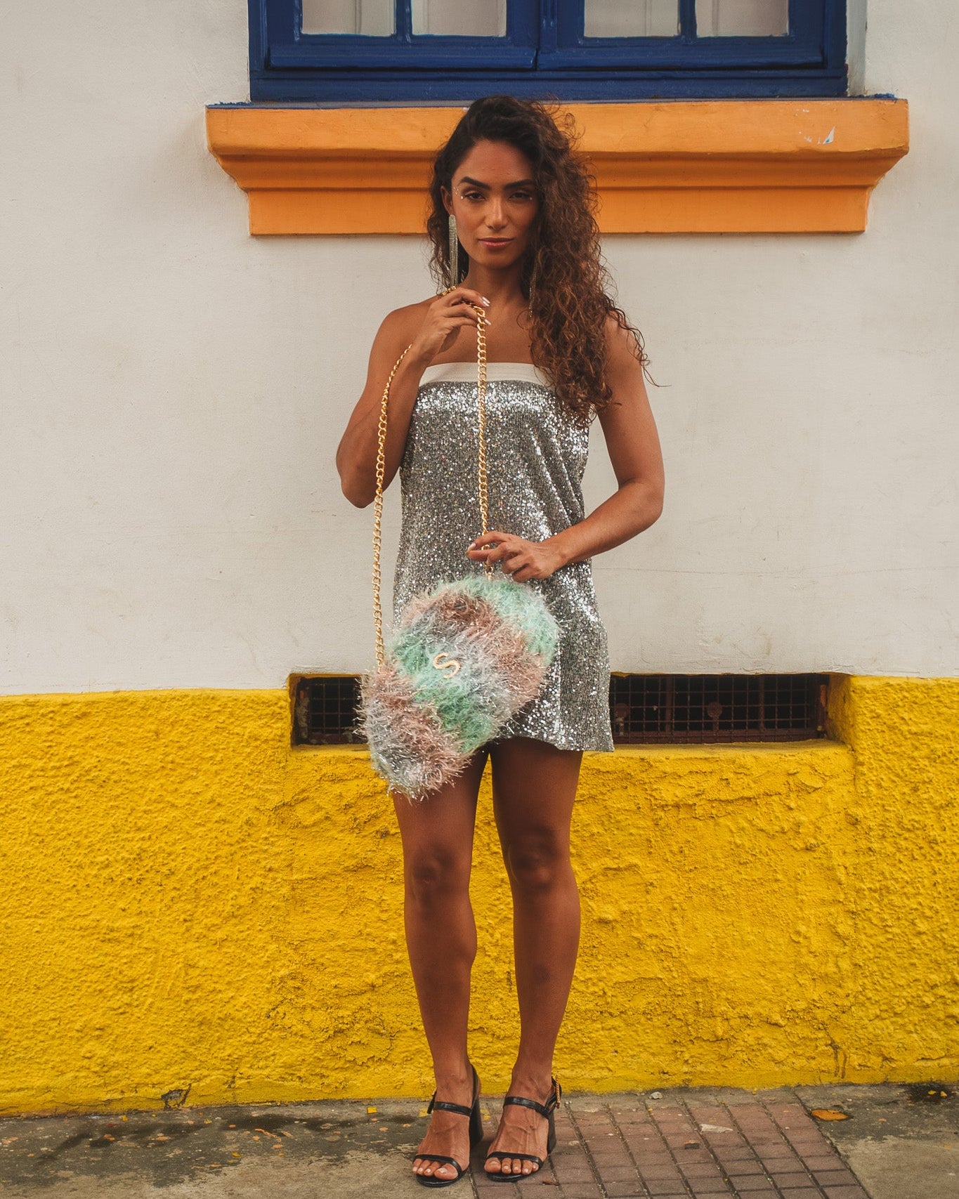 IRIDA BUCKET BAG