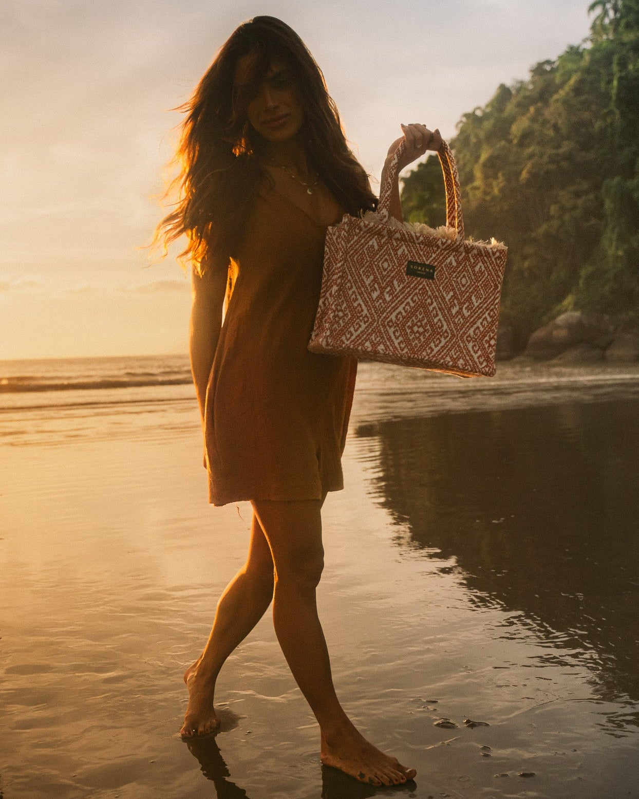 AVGOUSTINA MEDIUM TOTE BAG