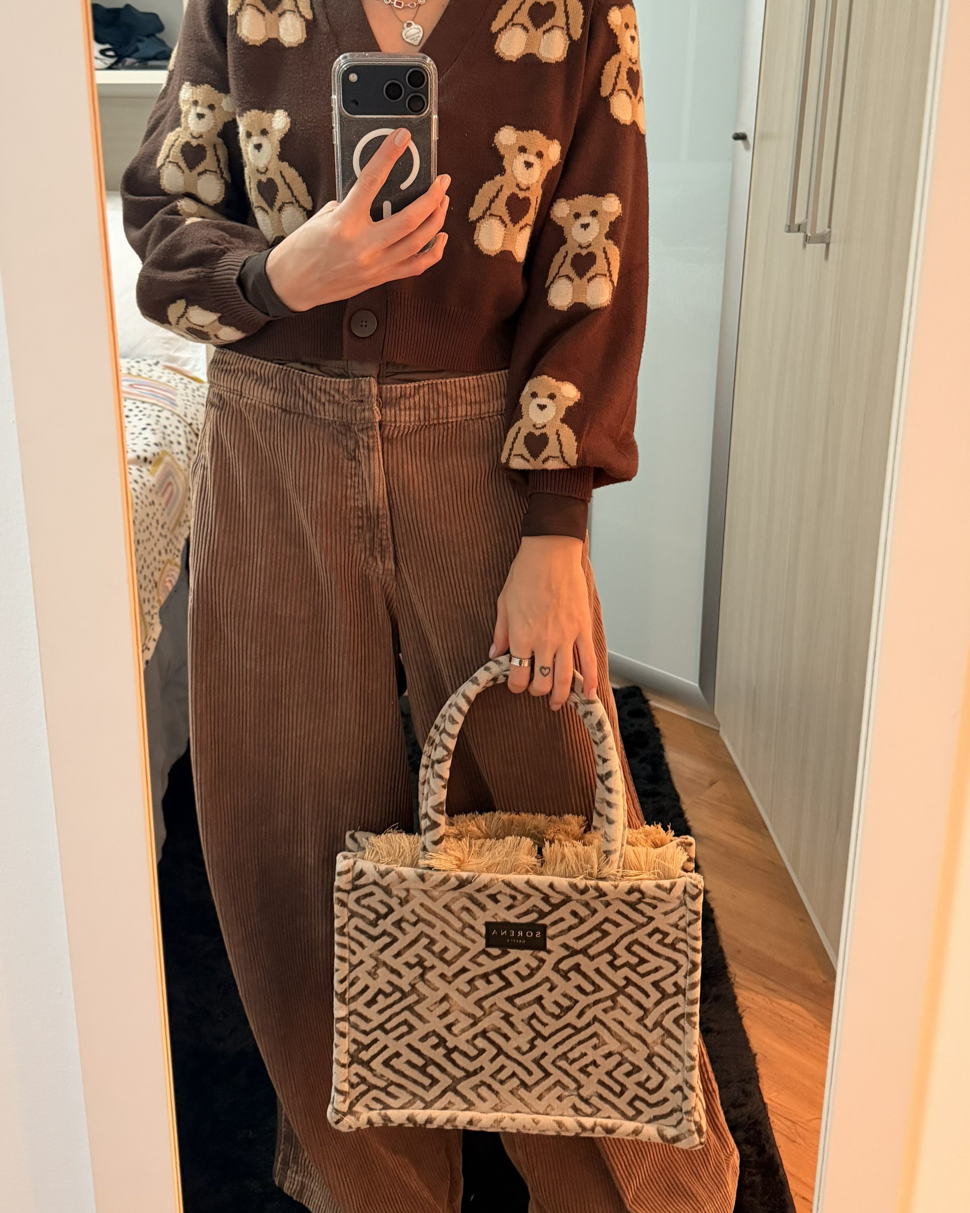 ZIZINA MEDIUM TOTE BAG