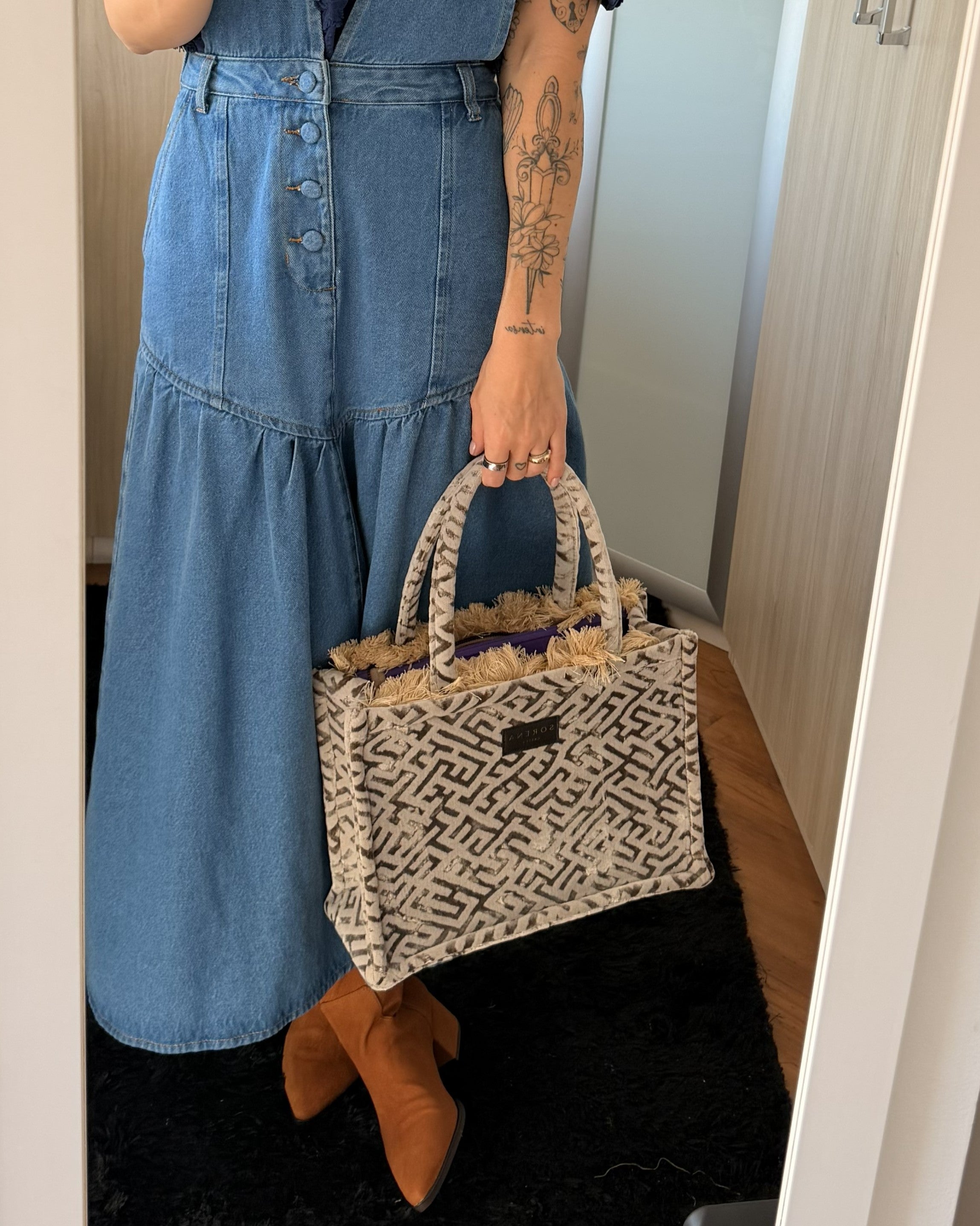 ZIZINA MEDIUM TOTE BAG