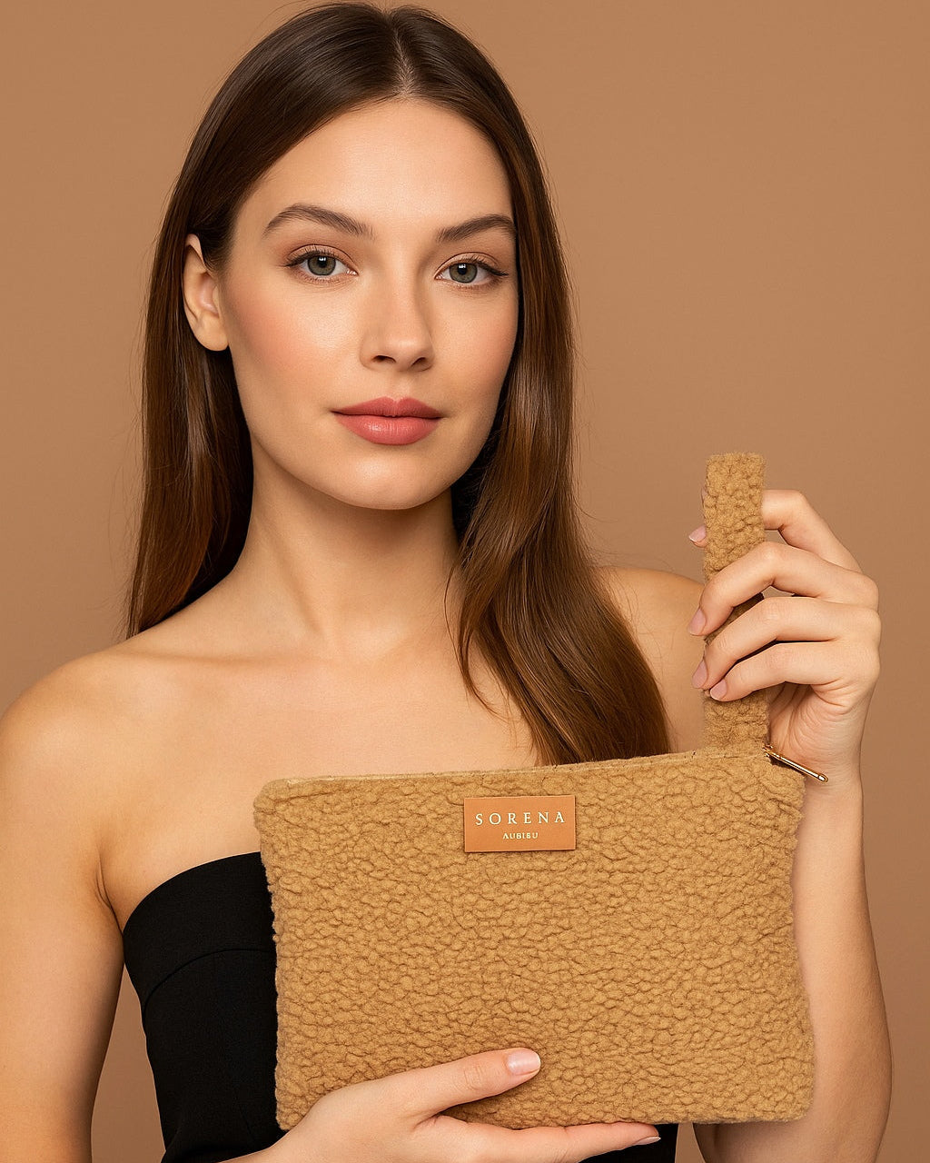 TEDDY HONEY CLUTCH