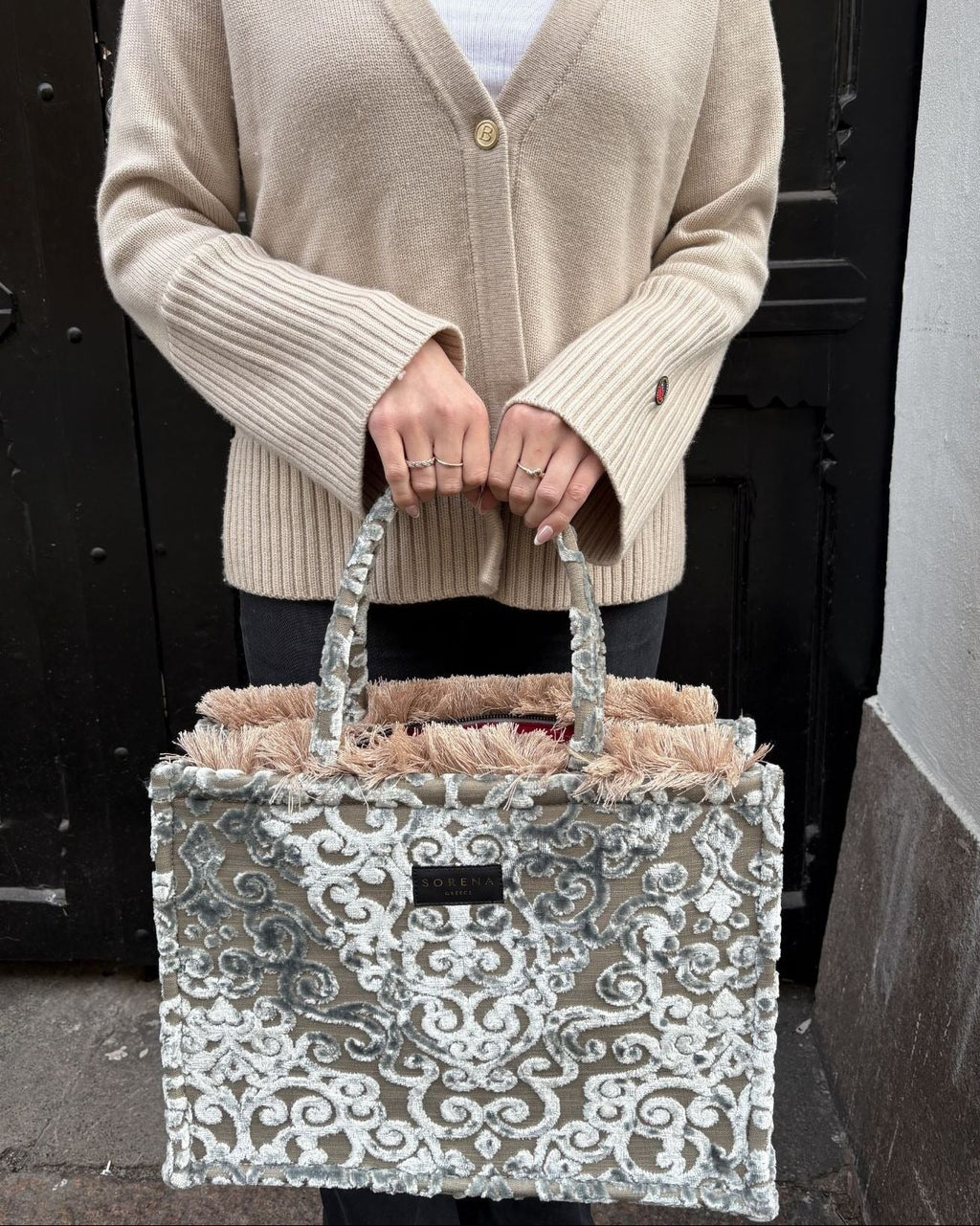 ELEONORA LARGE TOTE BAG